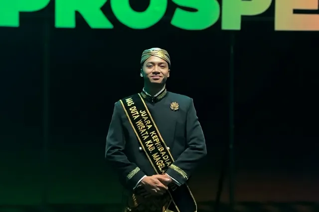 Kiprah Dede, Mahasiswa Ilkom Udinus yang Sukses Berprestasi di Bidang Pariwisata dan Tarik Suara