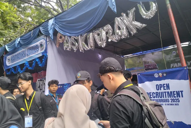 Dinus Expo Perkenalkan UKM Ormawa Udinus ke Mahasiswa Baru di Dinus Inside 2025