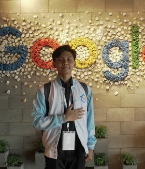 Jadi Google Ambassador 2026, Ridlo Mahasiswa TI Udinus Siap Sebarkan Literasi Teknologi 