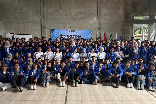 Libatkan 330 Mahasiswa, KKN Aktivis Udinus Dorong Digitalisasi UMKM Banyubiru 