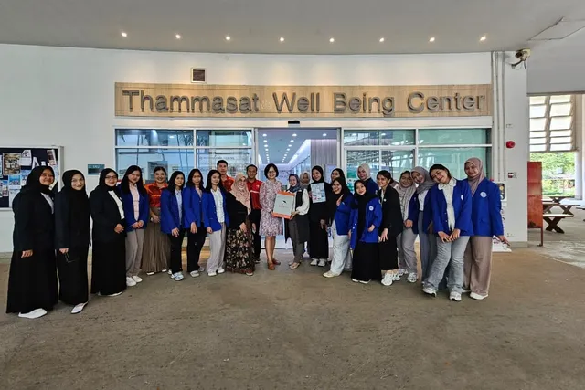 Mahasiswa Kesmas Udinus Ikuti Kunjungan di Thammasat University Thailand, Upaya Pelajari Sistem Kesehatan di Negara Lain