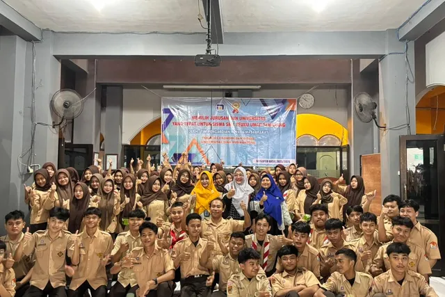 Udinus Perkuat Literasi Karier Siswa SMK Lewat Program Pendampingan Pemilihan Jurusan