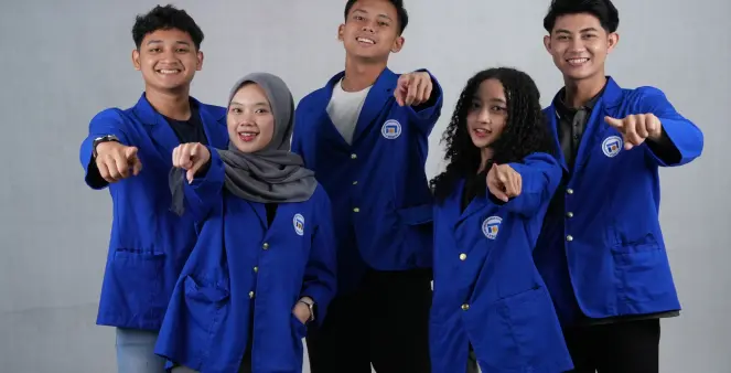 Foto Background UDINUS